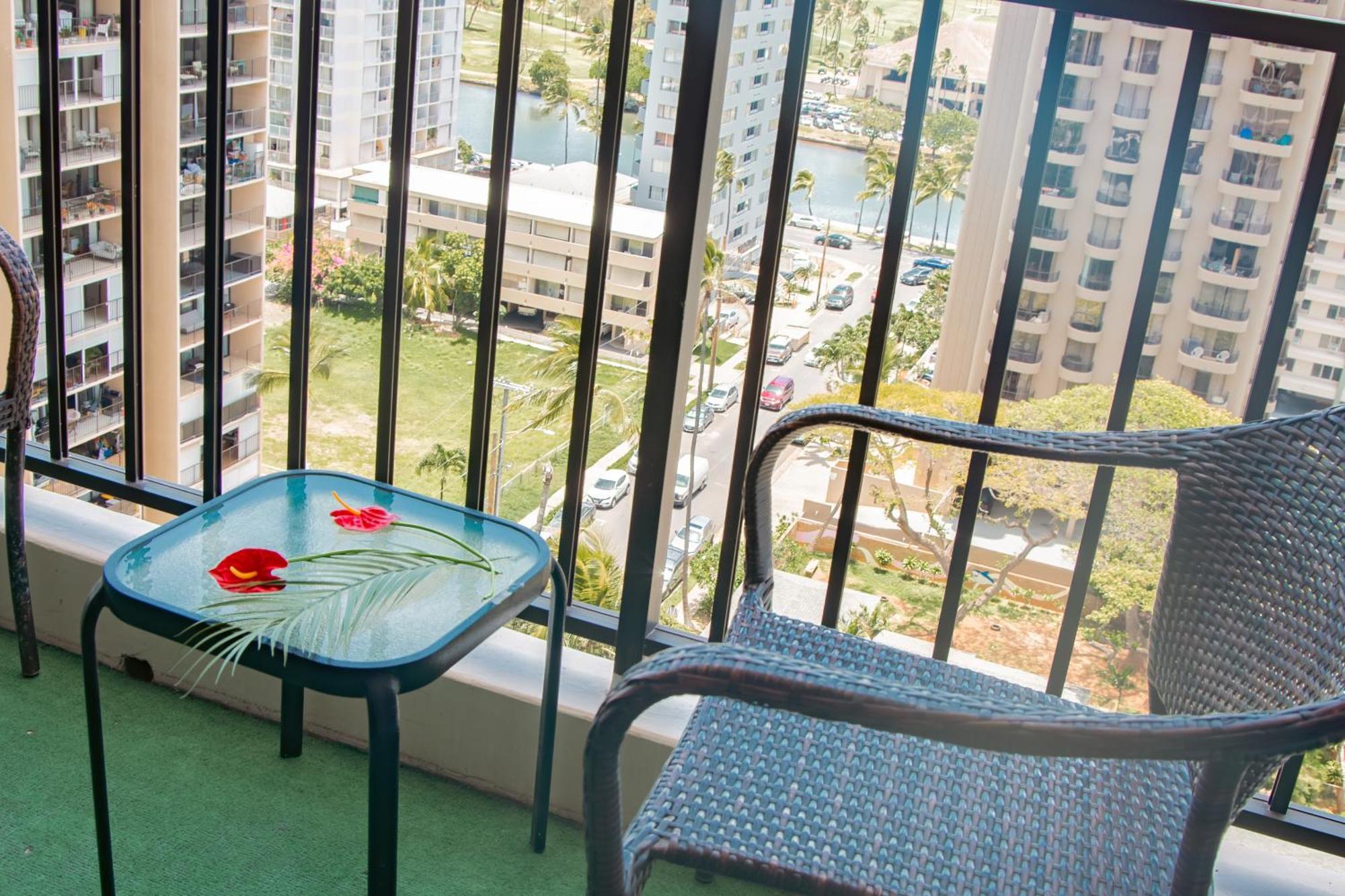 Mountain View Condo W/ King-Size Bed, Free Parking ホノルル エクステリア 写真