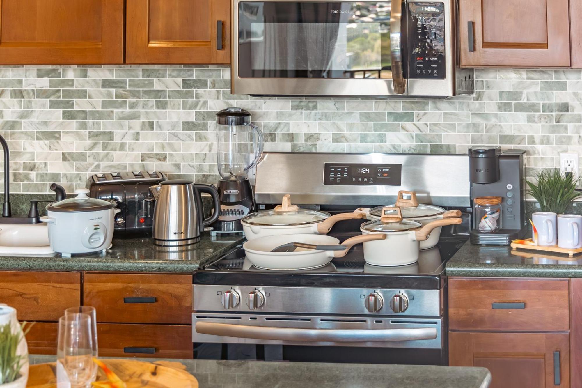 Mountain View Condo W/ King-Size Bed, Free Parking ホノルル エクステリア 写真