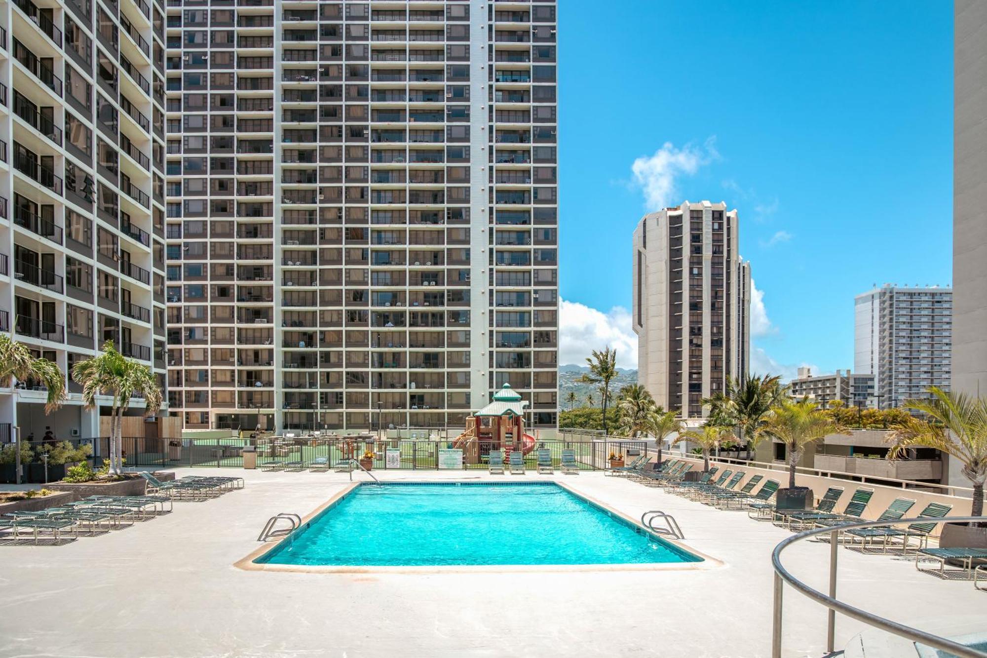 Mountain View Condo W/ King-Size Bed, Free Parking ホノルル エクステリア 写真